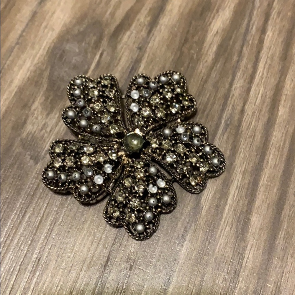 Flower Brooch - Picture 3 of 5